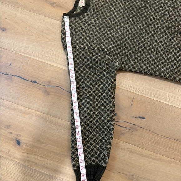 Vintage J Crew Birdseye 100% Wool Sweater. Casual, Preppy, Pullover Crewneck. M - Picture 10 of 10